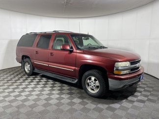 Used 2002 Chevrolet Suburban LT image 1