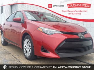 Used 2018 Toyota Corolla LE image 1
