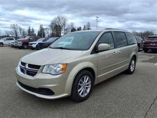Used 2014 Dodge Grand Caravan SXT image 1
