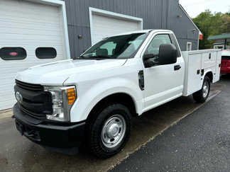 Used 2017 Ford F250 XL image 1