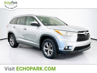 Used 2014 Toyota Highlander XLE image 1