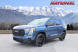 New 2024 GMC Terrain SLE w/ Driver Convenience Package image 1
