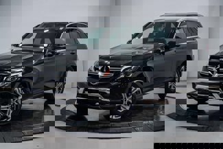 Used 2019 Mercedes-Benz GLC 350e 4MATIC image 1