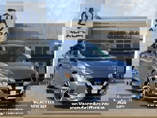 Used 2020 Nissan Sentra SR image 1