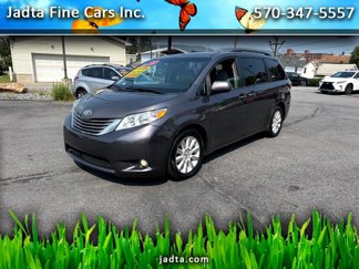 Used 2015 Toyota Sienna XLE image 1