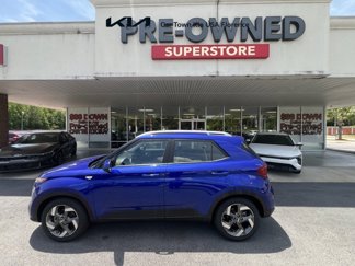 Used 2023 Hyundai Venue SEL image 1