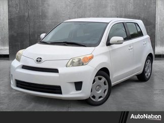 Used 2010 Scion xD image 1
