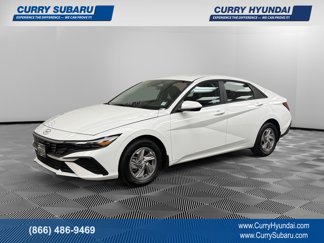 Certified 2025 Hyundai Elantra SE image 1