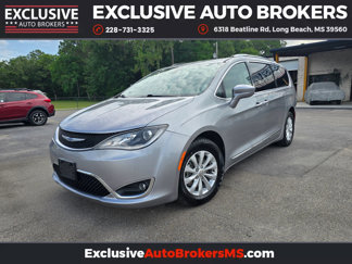 Used 2019 Chrysler Pacifica Touring-L image 1