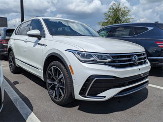 Used 2024 Volkswagen Tiguan SEL R-Line image 1