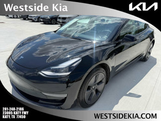 Used 2023 Tesla Model 3 Standard Range image 1