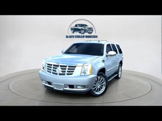 Used 2010 Cadillac Escalade Luxury image 1