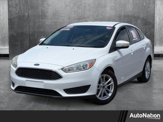Used 2017 Ford Focus SE image 1
