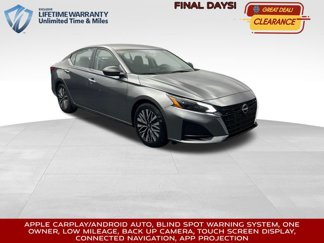 Used 2024 Nissan Altima 2.5 SV image 1