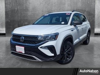 Used 2022 Volkswagen Taos S image 1