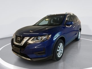 Used 2018 Nissan Rogue SV image 1