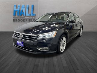 Used 2018 Volkswagen Passat 2.0T SE image 1