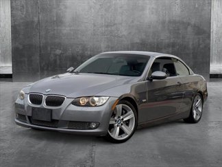 Used 2009 BMW 335i Convertible image 1