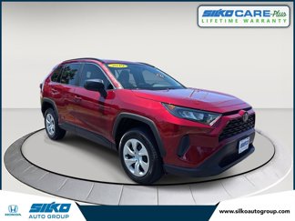 Used 2019 Toyota RAV4 LE image 1