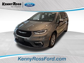 Used 2023 Chrysler Pacifica Limited image 1