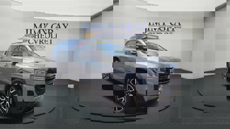 Used 2021 GMC Acadia SLT w/ Elevation Edition image 1