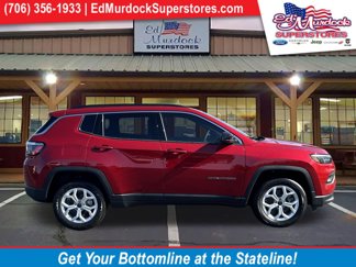 New 2025 Jeep Compass Latitude image 1
