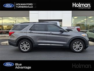 Certified 2022 Ford Explorer XLT w/ Equipment Group 202A image 1
