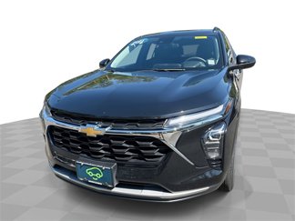 Used 2024 Chevrolet Trax LT image 1