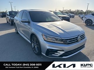 Used 2019 Volkswagen Passat 2.0T SE R-Line image 1