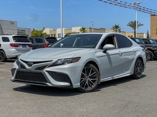 Used 2024 Toyota Camry SE image 1