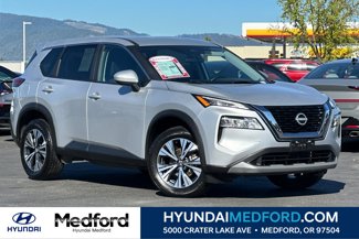 Used 2023 Nissan Rogue SV image 1