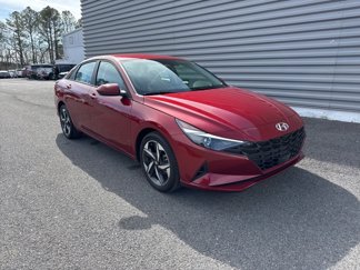 Used 2023 Hyundai Elantra SEL w/ Convenience Package image 1