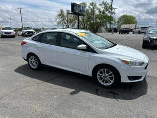 Used 2017 Ford Focus SE image 1
