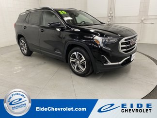 Used 2020 GMC Terrain SLT image 1