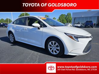 Used 2023 Toyota Corolla LE image 1