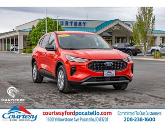Used 2024 Ford Escape Active image 1