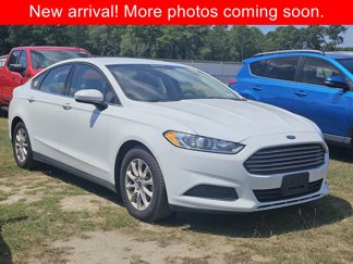 Used 2016 Ford Fusion S image 1