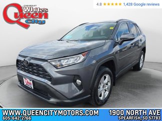 Used 2021 Toyota RAV4 XLE image 1