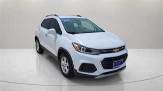 Used 2020 Chevrolet Trax LT w/ LT Convenience Package image 1