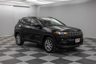 Used 2022 Jeep Compass Latitude image 1
