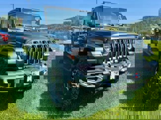 Used 2021 Jeep Gladiator Overland w/ Popular Equipment Package image 1