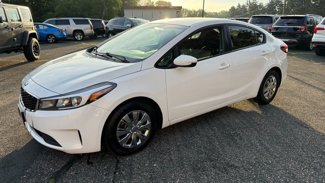 Used 2017 Kia Forte LX image 1
