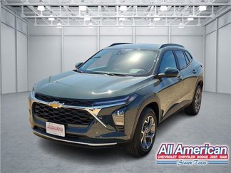 New 2025 Chevrolet Trax LT w/ Driver Confidence Package image 1