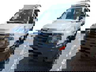 Used 2004 Nissan Xterra XE image 1