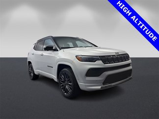 Used 2022 Jeep Compass High Altitude image 1