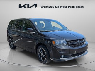Used 2018 Dodge Grand Caravan GT image 1
