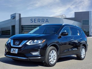 Used 2017 Nissan Rogue SV image 1