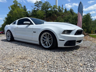 Used 2014 Ford Mustang GT image 1