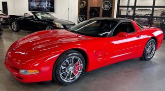 Used 2004 Chevrolet Corvette Coupe image 1