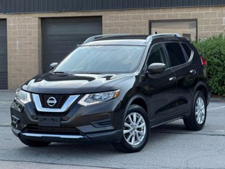Used 2017 Nissan Rogue SV w/ SV Premium Package image 1